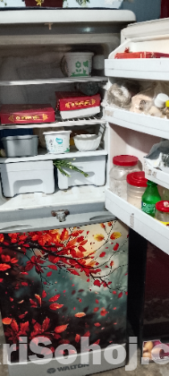 পুরাতন রেফ্রিজারেটর (Walton )বিক্রয় হবে